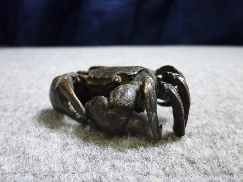 大阪市西成区にて江戸後期の骨董品である銅製の蟹の置物を買取させて頂いたクリニーズの不用品買取事例 1