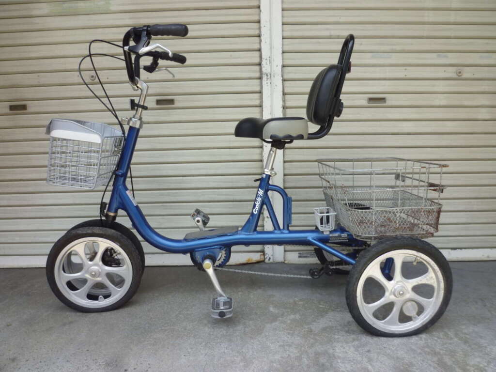 京都市北区にて四輪自転車 エアロ クークルMII ブルー ユニバーサルサイクルを買取させていただいたクリニーズの不用品買取事例