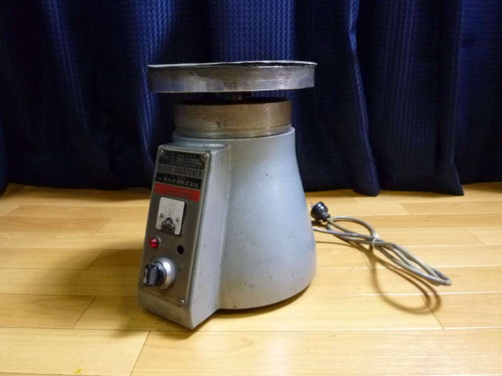 神戸市長田区にて菊水商事株式会社 BLADE SHARPENER ブレードシャープナー KV78を買取させていただいたクリニーズの不用品買取事例