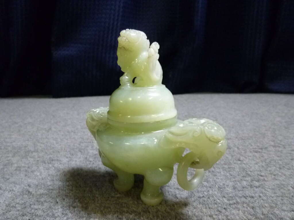 大阪市生野区にて香炉 三足 香炉 唐獅子中国美術 彫刻美術 お香を買取させていただいたクリニーズの不用品買取事例