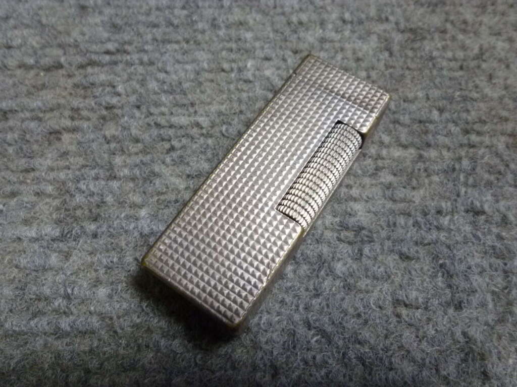 神戸市須磨区にてdunhillダンヒル ライター ホブネイル ダイヤカット スイス製を買取させていただいたクリニーズの不用品買取事例
