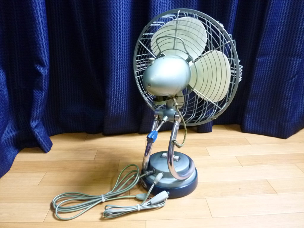 大阪市淀川区にてレトロな扇風機を買い取りさせて頂いたクリニーズの不用品買取事例 3