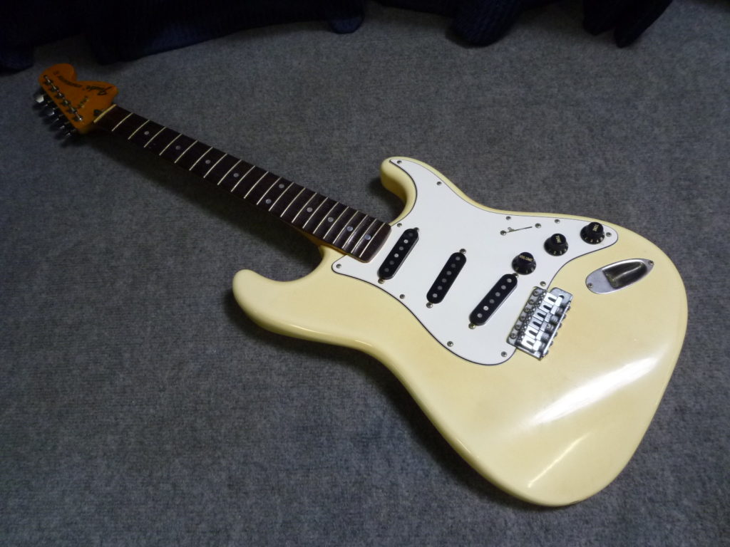 大阪府河内長野市にて  Fender ストラトキャスター エレキギターを買取させて頂いたクリニーズの不用品買取事例
