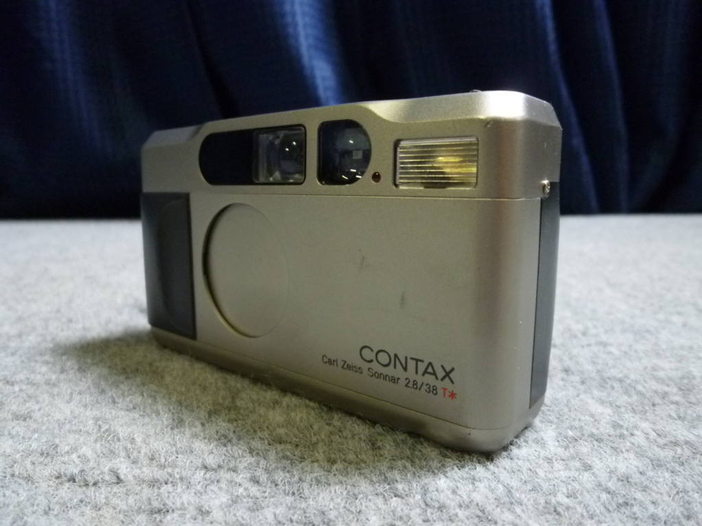 大阪市天王寺区にてCONTAX コンタックス T2 フィルムカメラを買取させていただいたクリニーズの不用品買取事例