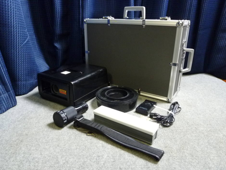 大阪府大東市にてCABIN AF2-2500 業務用スライドプロジェクタ－を買取させていただいたクリニーズの不用品買取事例