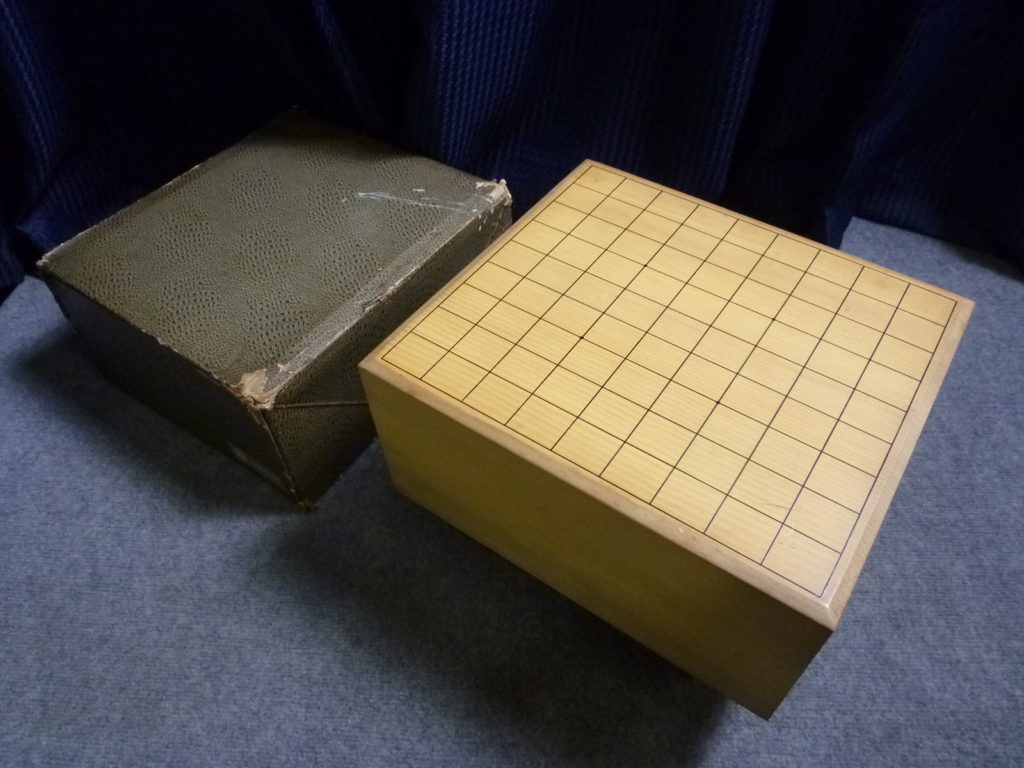 大阪市阿倍野区にて将棋盤を買取させて頂いたクリニーズの不用品買取事例
