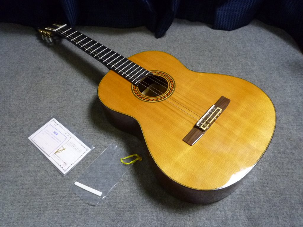 大阪市住吉区にて YAMAHA クラシックギターを買取させて頂いたクリニーズの不用品買取事例