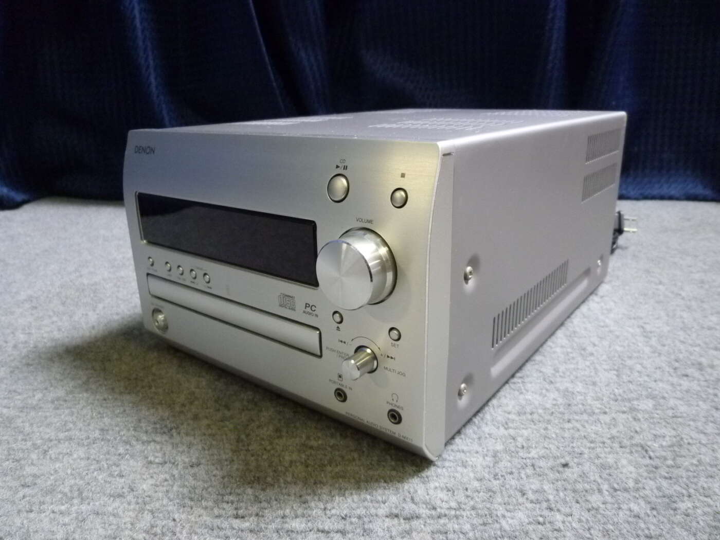 良品】Denon CD/MDシステムコンポ ホワイト D-C7USB-W（DENON デノン 