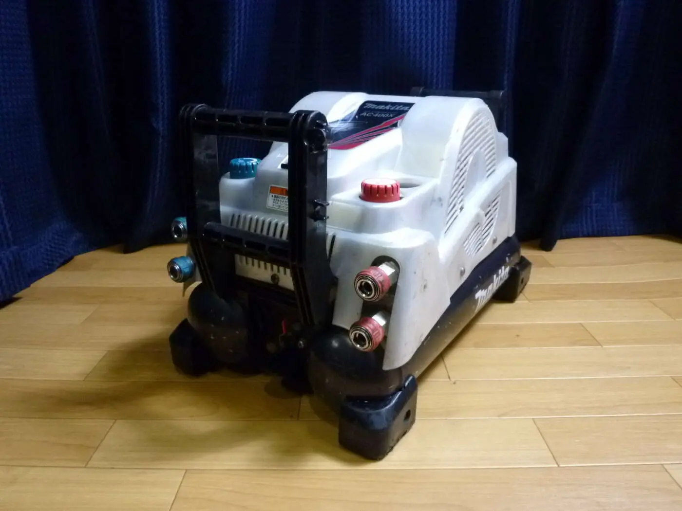 南河内郡千早赤阪村にてWAGNER airless ワグナー エアレス 塗装機 