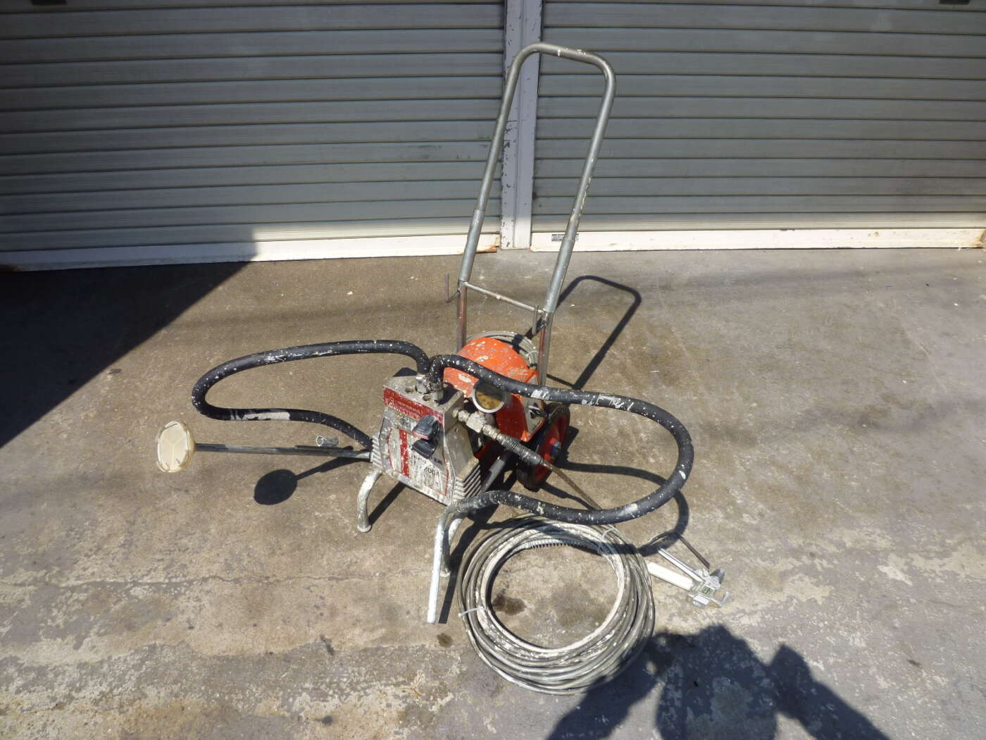 WAGNER ワグナー エアレス塗装機 ES2000 中古