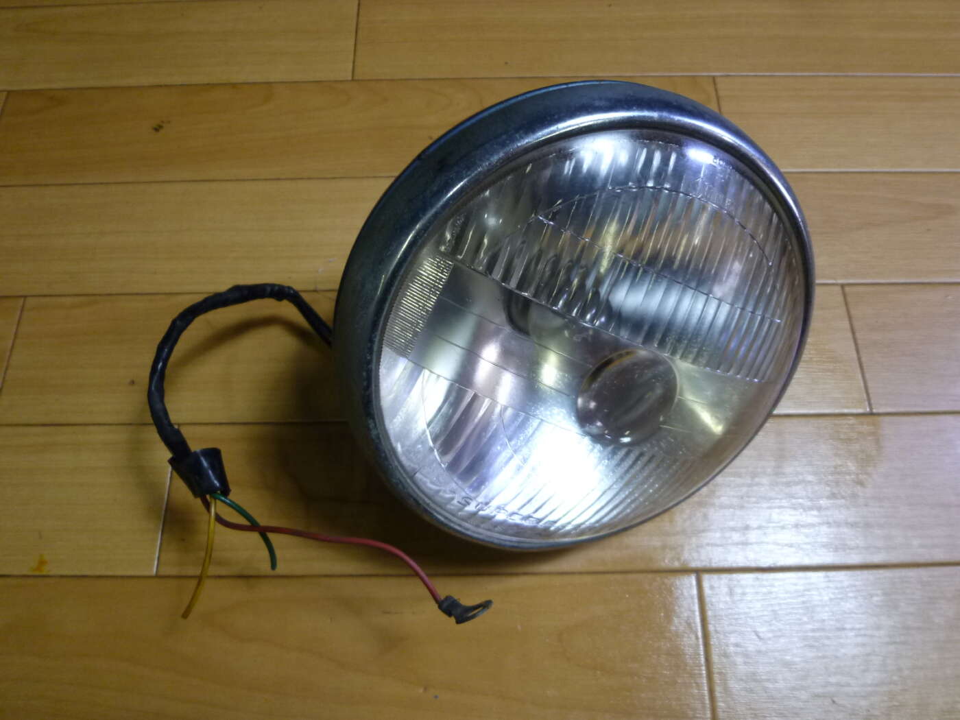 奈良県桜井市にてバイクパーツ ヘッドライド ブルーを買取させていただいたクリニーズの不用品買取事例