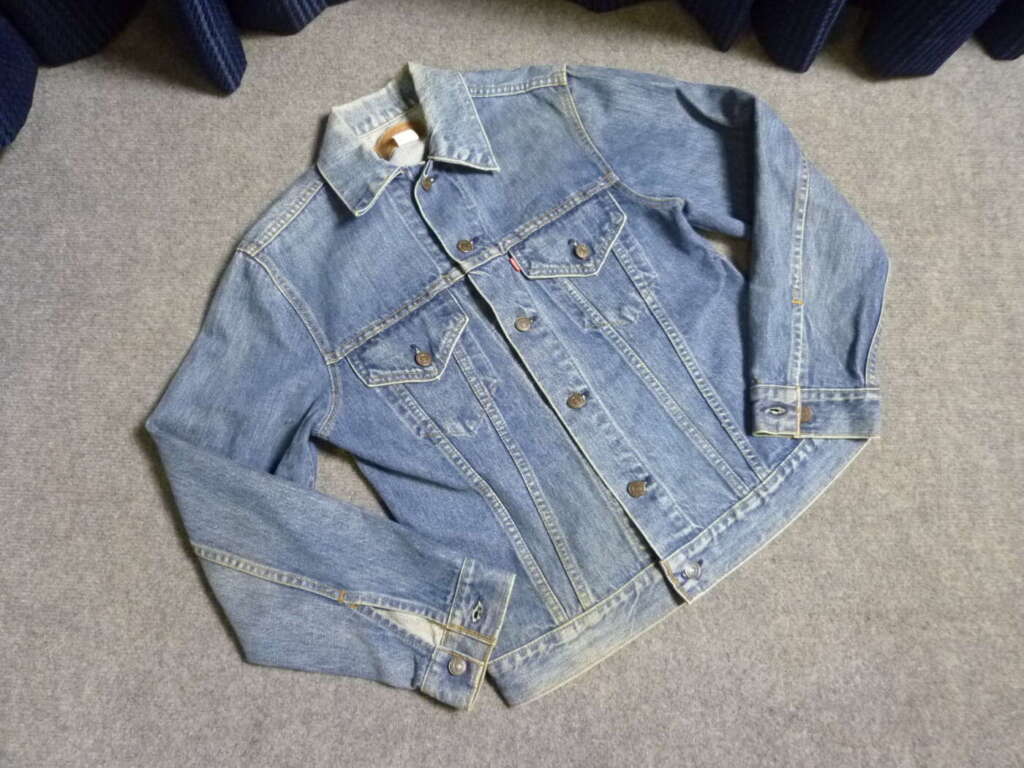磯城郡川西町にてデニムジャケット LEVI STRAUSS 70505 0217 SIZE38を買取させていただいたクリニーズの買取事例