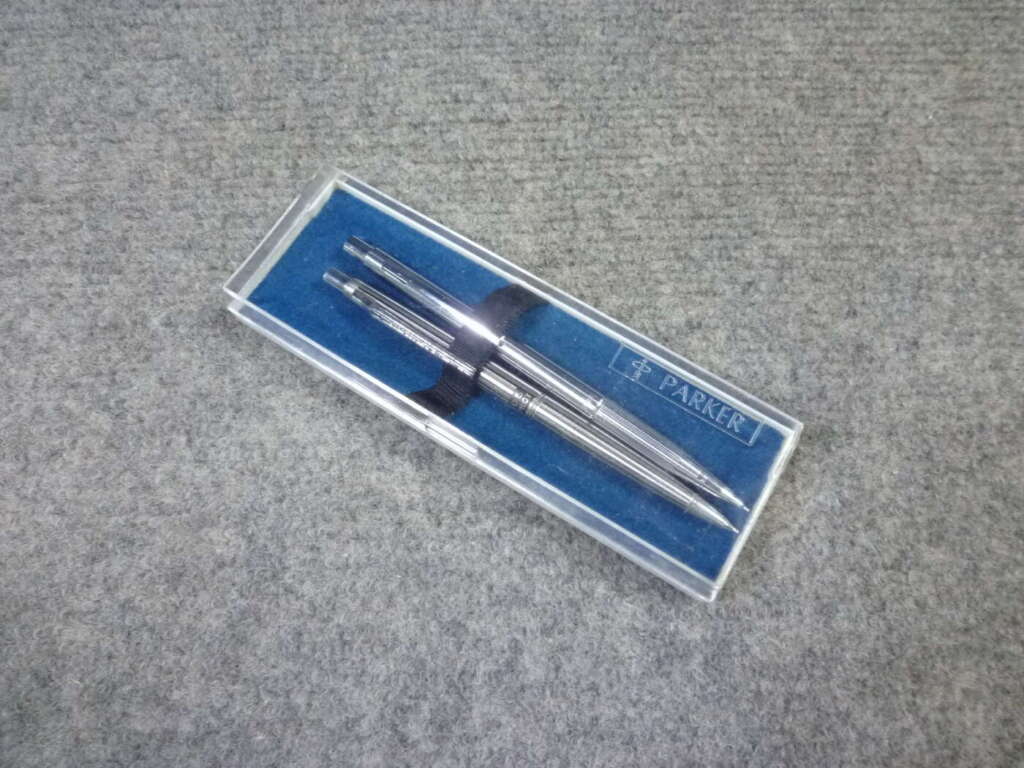 兵庫県西宮市にてパーカー PARKER ボールペン2本セットを買取させていただいたクリニーズの不用品買取事例