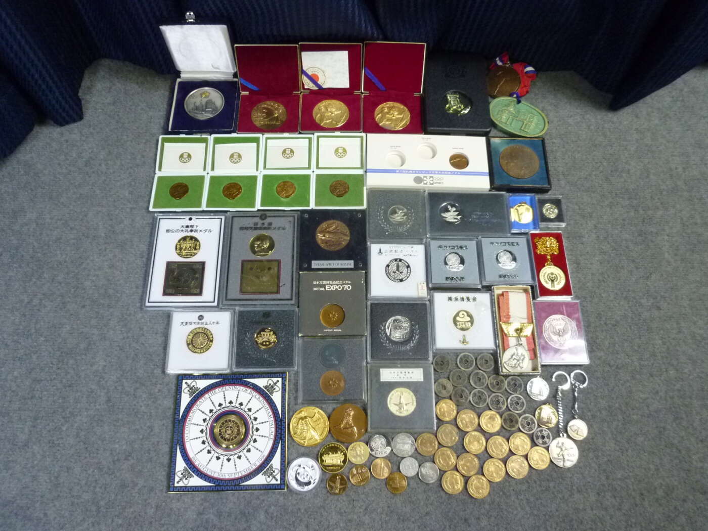 京都府長岡京市にて記念メダル 横浜博覧会 EXPO70 オリンピックなど一式を買取させていただいたクリニーズの買取事例