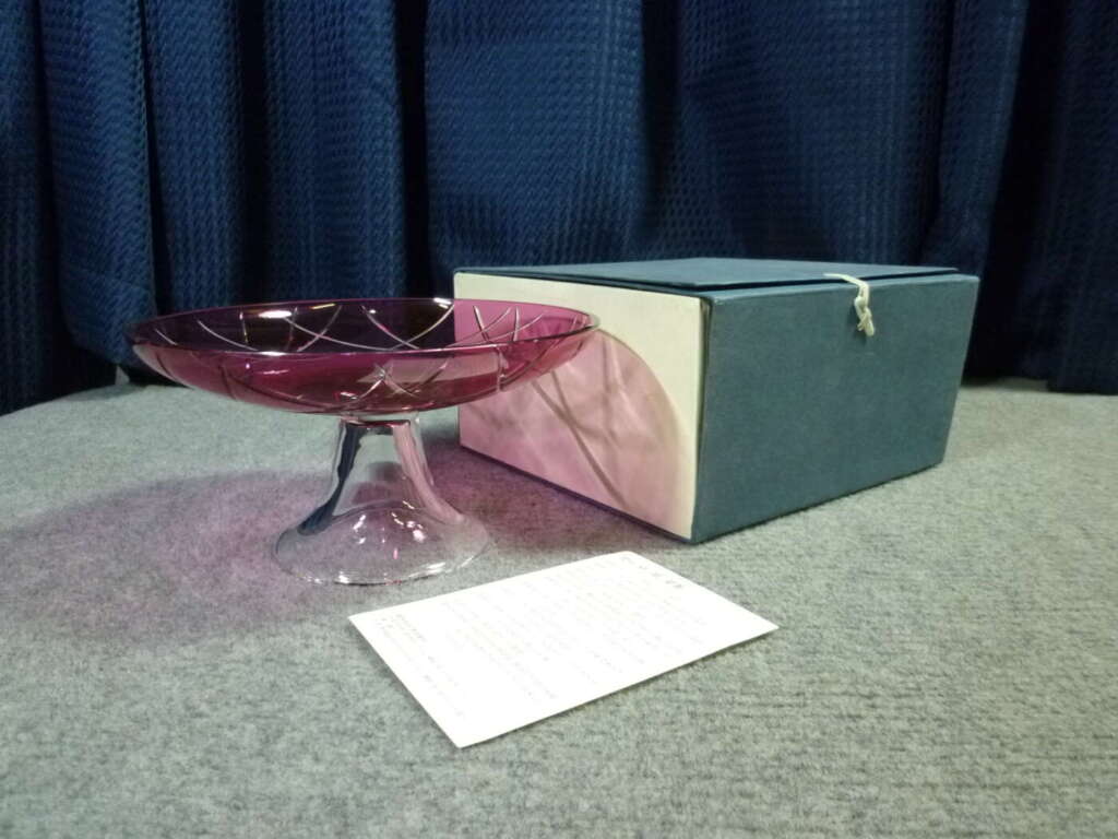 大阪府貝塚市にてガラス 器 株式会社保谷硝子 河上恭一郎を買取させていただいたクリニーズの不用品買取事例