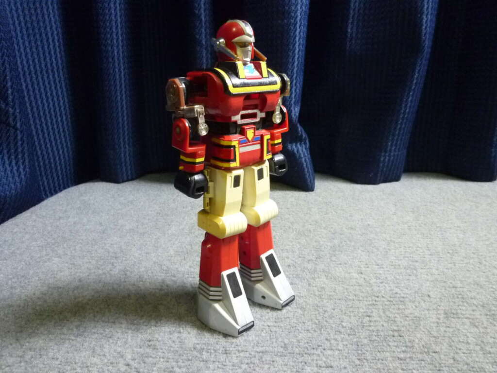 三島郡島本町にてマシンロボ・クロノス の大逆襲・バイカンフーを買取させていただいたクリニーズの不用品買取事例