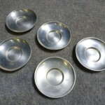 大阪府河内長野市にて三世秦蔵六 作 錫製茶托 ５客を買取させていただいたクリニーズの不用品買取事例