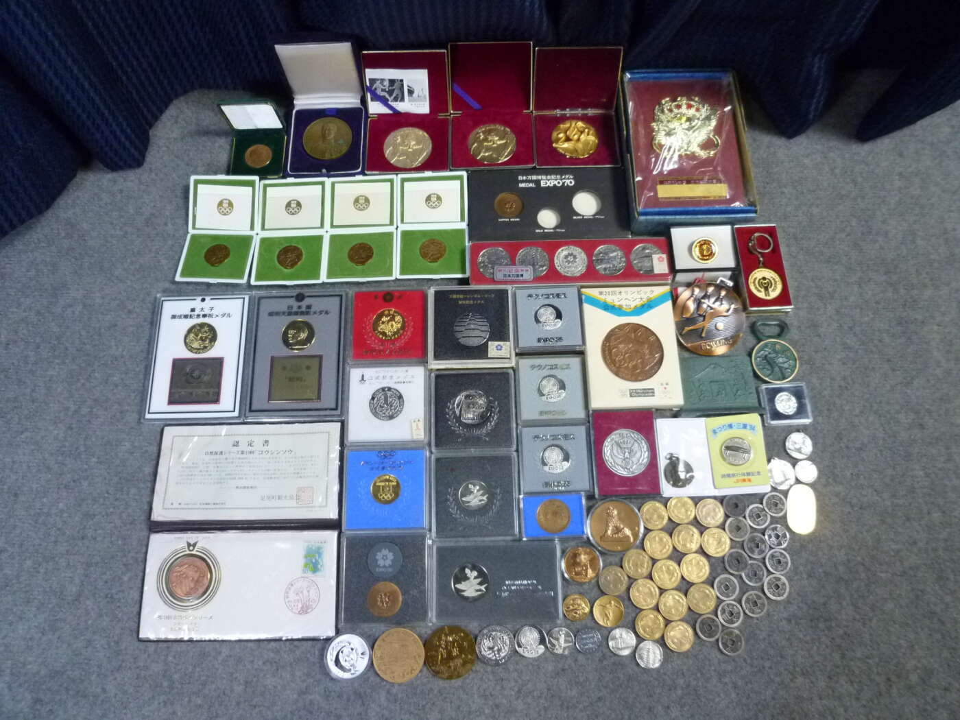 豊能郡豊能町にて記念メダル テクノコスモス オリンピックミュンヘン大会 EXPOなど一式を買取させていただいたクリニーズの不用品買取事例