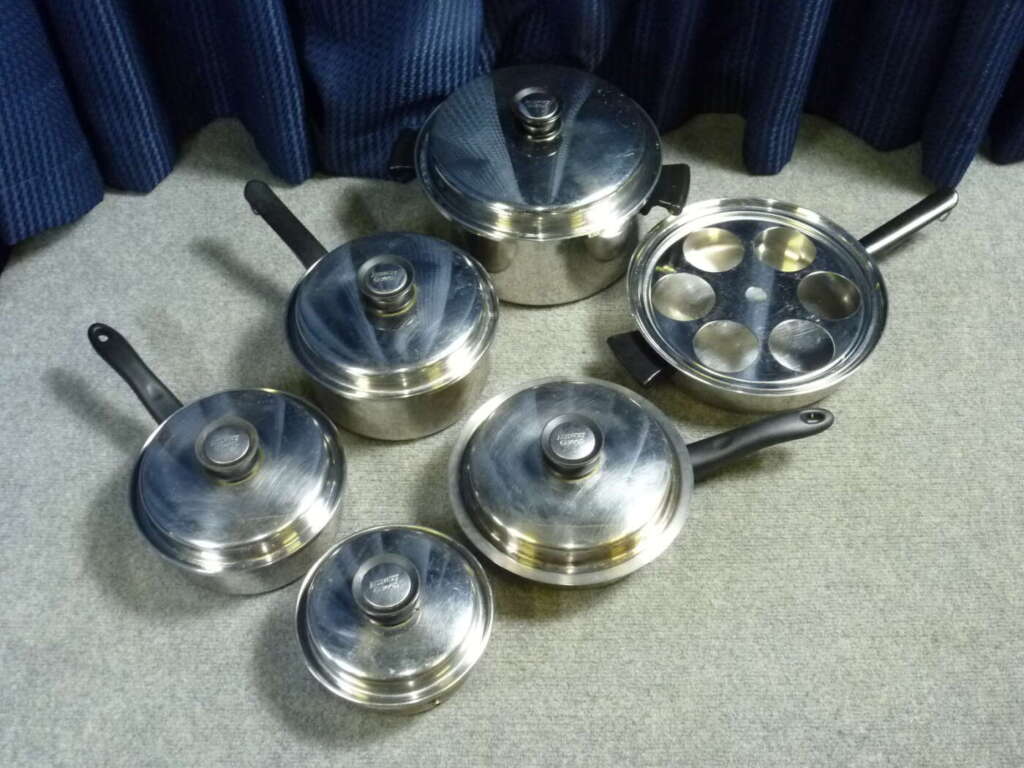 泉南郡岬町にてアムウェイ 鍋 6個セットを買取させていただいたクリニーズの不用品買取事例