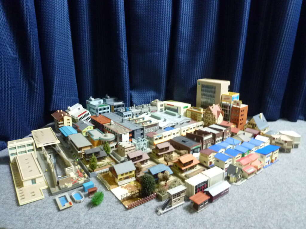 大阪市平野区にてジオラマ ミニチュア建物セット 模型 ストラクチャーを買取させていただいたクリニーズの不用品買取事例