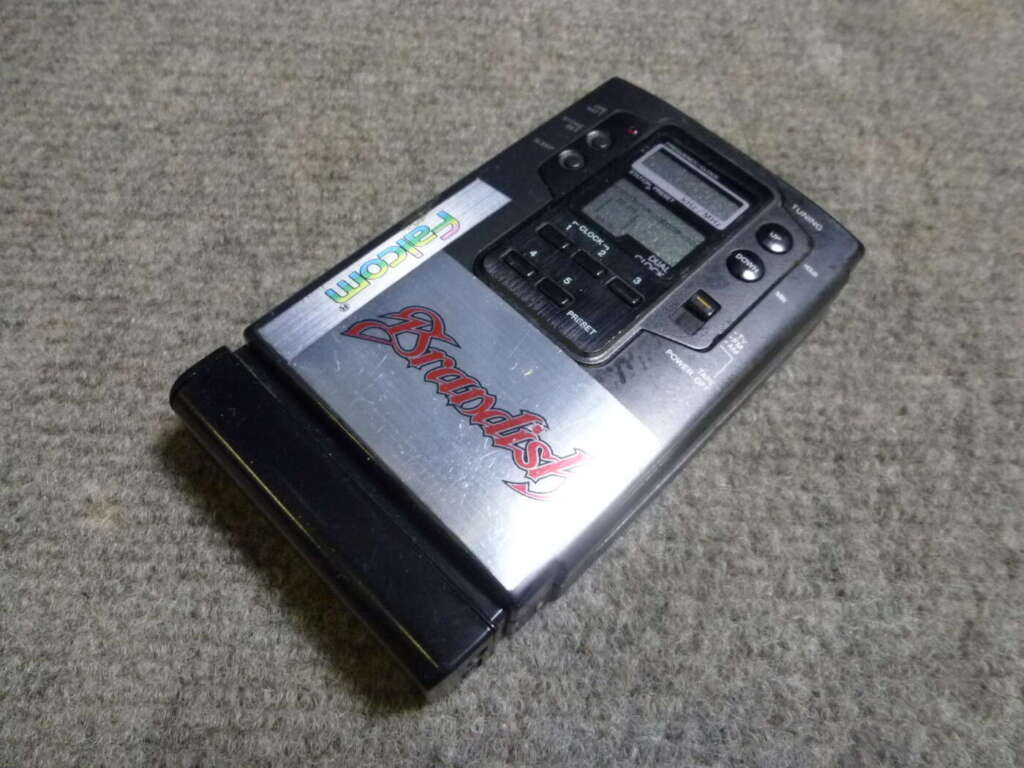 堺市美原区にてAiwa アイワ HS-RX30 ポータブルカセットプレーヤーを買取させていただいたクリニーズの不用品買取事例