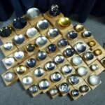 大阪府箕面市にて盃 金メッキ杯 銀メッキ杯 ４９点まとめてを買取させていただいたクリニーズの不用品買取事例