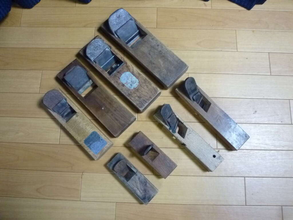 京都府木津川市にて鉋 カンナ 大工道具 幸成 儀助など8本セットを買取させていただいたクリニーズの不用品買取事例