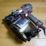 大阪府和泉市にてマックス MAX 高圧エア釘打ち機 HN-65N1を買取させていただいたクリニーズの不用品買取事例