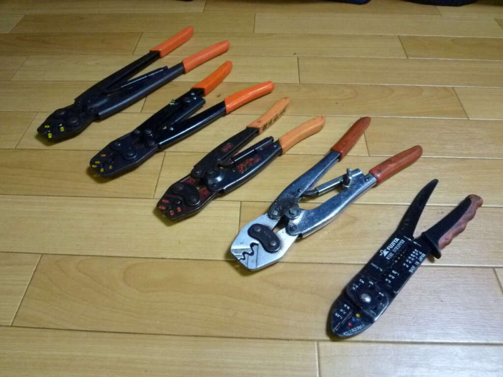 南河内郡河南町にてFUJIYA フジヤ ワイヤーストリッパー 電工用ハサミ WIRE STRIPPERなど５本セットを買取させていただいたクリニーズの不用品買取事例