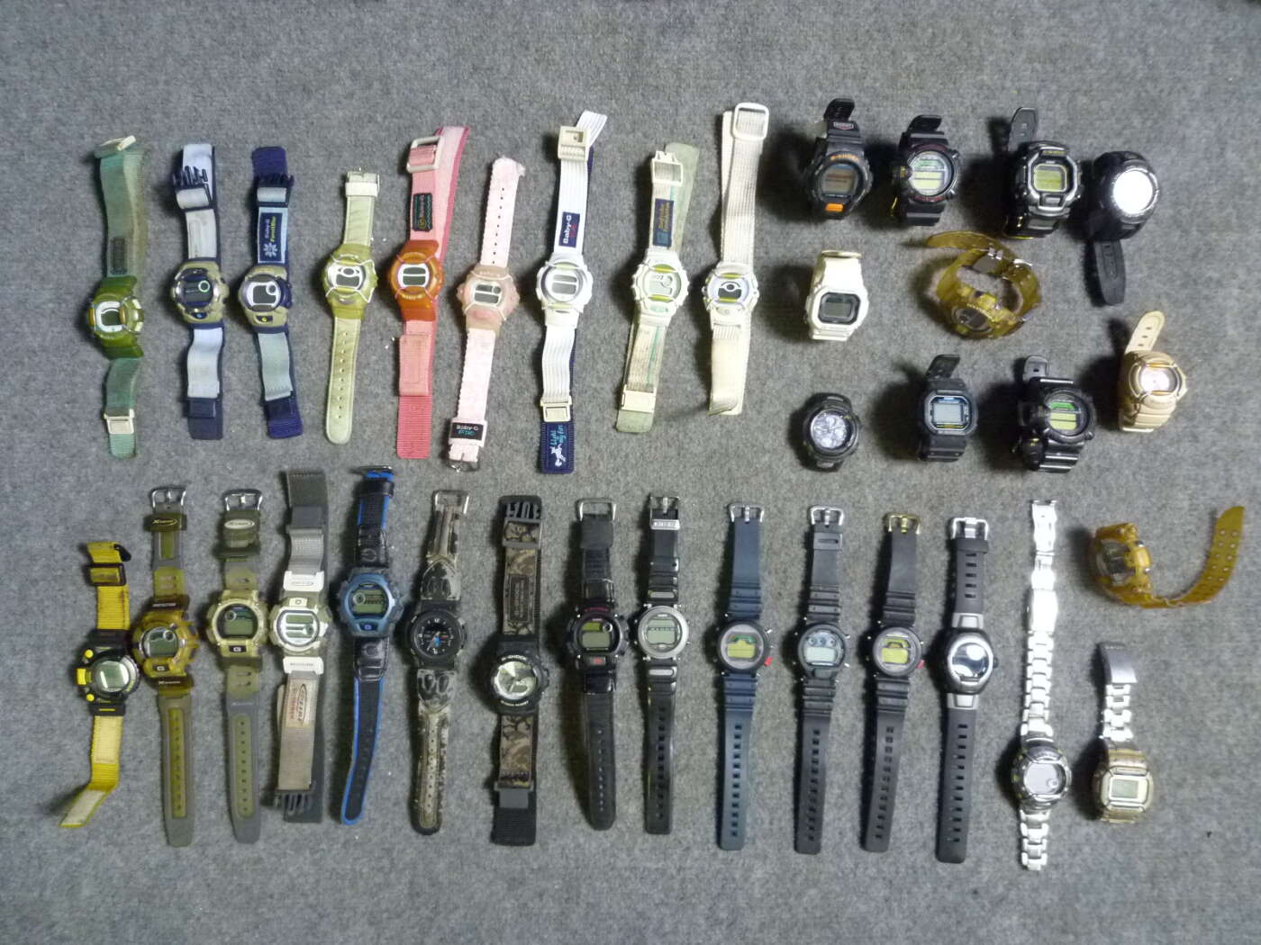 奈良県大和郡山市にてCASIO カシオ Gショック G-SHOCK 35本セットを買取させていただいたクリニーズの不用品買取事例