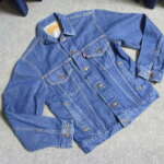 大阪市旭区にてLEVI STRAUSS デニムジャケット 上着 705060217 USA SIZE38を買取させていただいたクリニーズの不用品買取事例