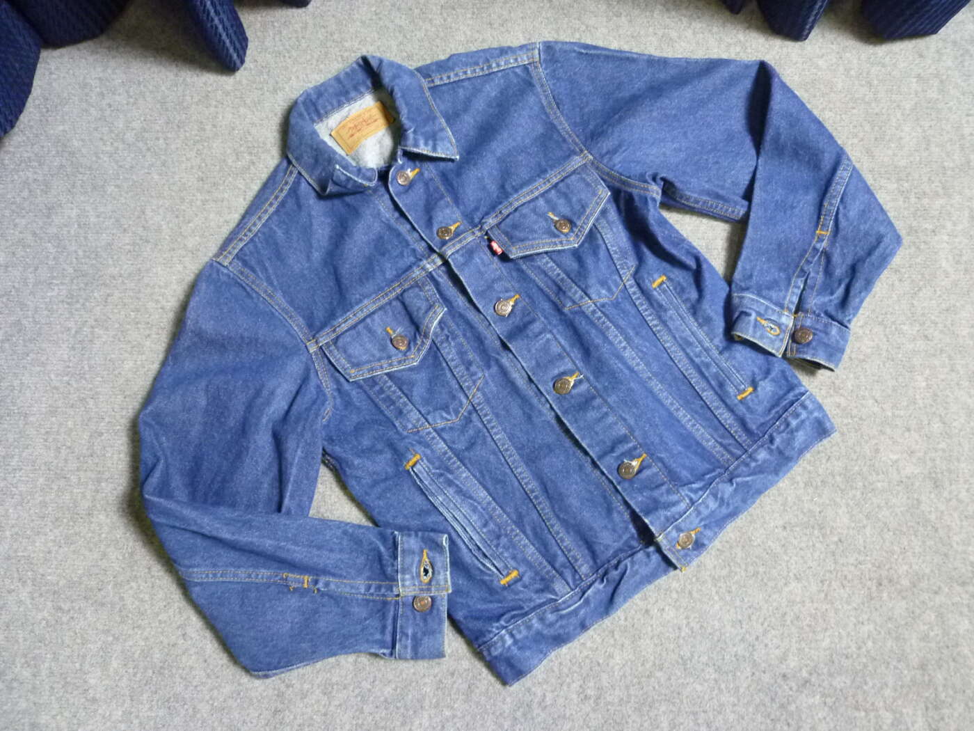 大阪市旭区にてLEVI STRAUSS デニムジャケット 上着 705060217 USA SIZE38を買取させていただいたクリニーズの不用品買取事例