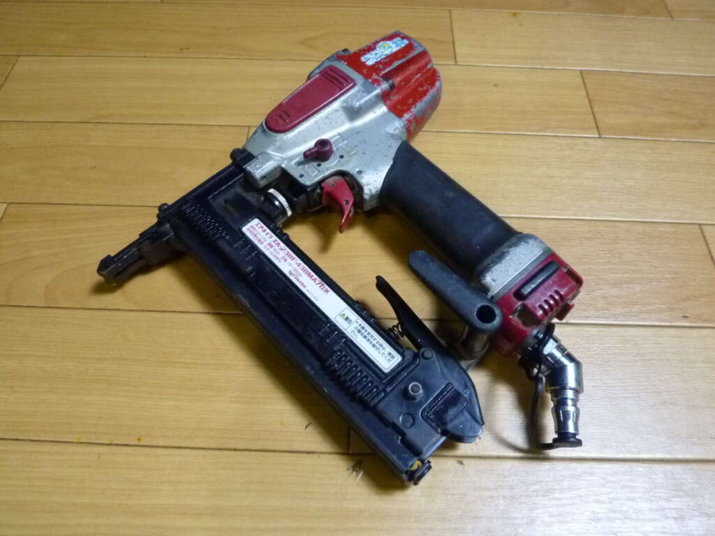京都市右京区にてMAX マックス エアネイラ 常圧 フロアタッカー TA-238F438MAを買取させていただいたクリニーズの不用品買取事例