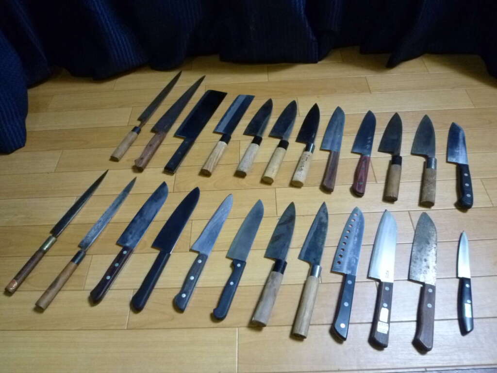 兵庫県神戸市にて料理包丁 堺末廣ゴールド本割仕込 堺和彦 作 堺玉錦 作など24本セットを買取させていただいたクリニーズの不用品買取事例