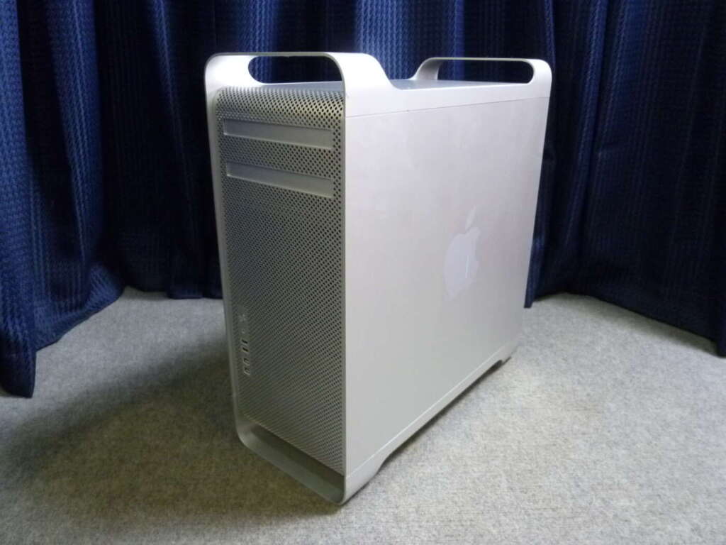 大阪市北区にてApple アップル MacPro 2.26 マックプロ PC Model No A1289を買取させていただいたクリニーズの不用品買取事例