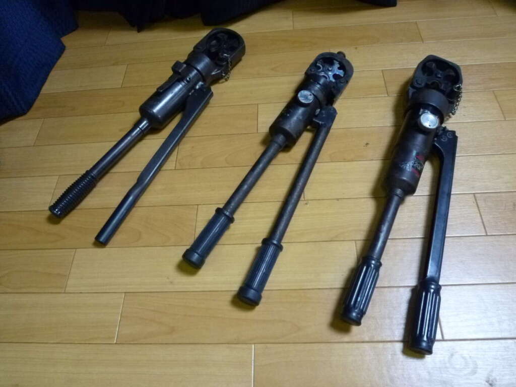 大阪市此花区にてIZUMI 泉精器 手動油圧式工具 9号など3本セットを買取させていただいたクリニーズの不用品買取事例