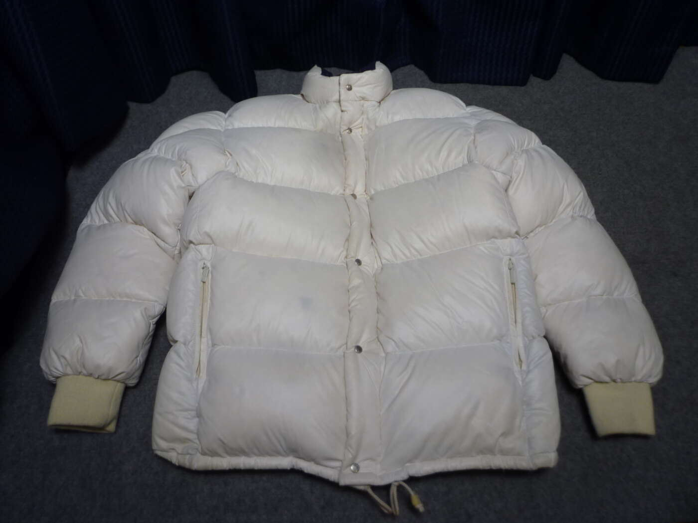 大阪府河内長野市にてMONCLER モンクレール ダウンジャケットを買取させていただいたクリニーズの不用品買取事例